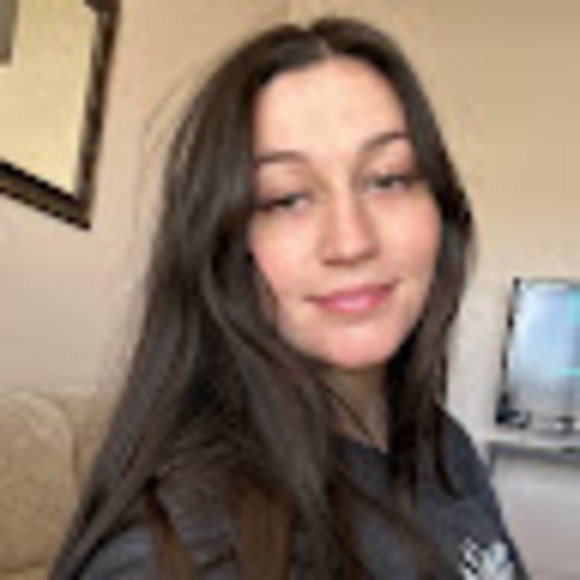 Meet your Posher, Emma - Picture 1 of 1